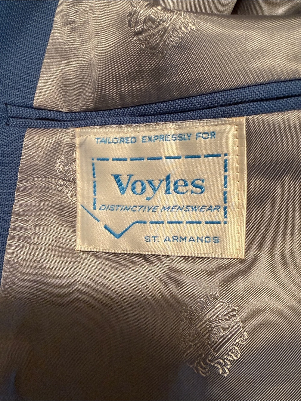 Voyles Distinctive Vintage Blazer - Picture 3 of 17